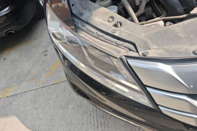 Used Honda Crosstour 2014 2.4L Luxury Edition Right Front Headlight