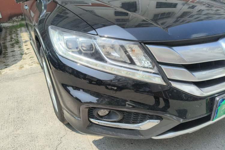 Used Honda Crosstour 2014 2.4L Luxury Edition Right Front Headlight