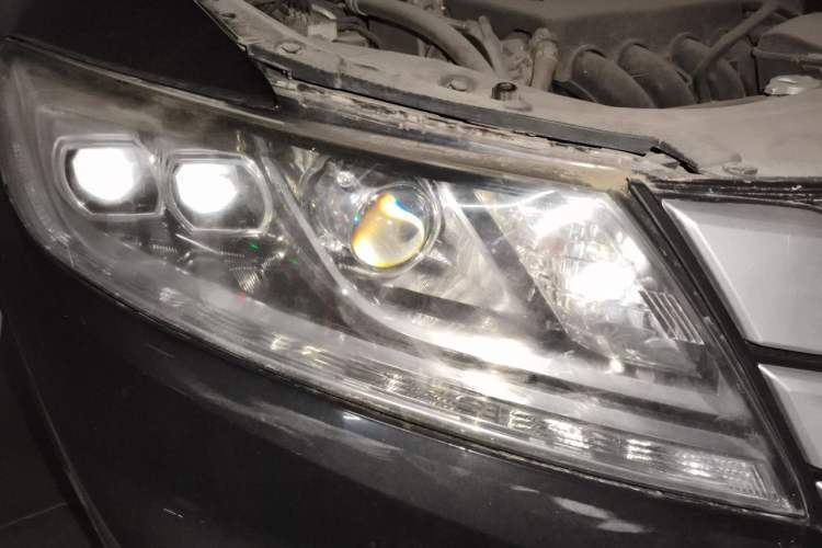 Used Honda Crosstour 2014 2.4L Luxury Edition Right Front Headlight