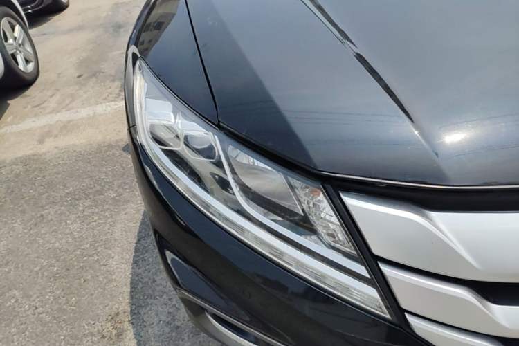 Used Honda Crosstour 2014 2.4L Luxury Edition Right Front Headlight