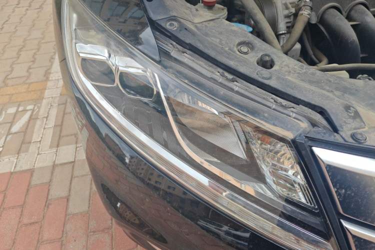 Used Honda Crosstour 2014 2.4L Luxury Edition Right Front Headlight