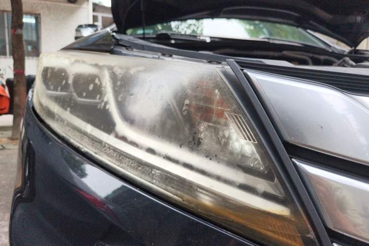 Used Honda Crosstour 2014 2.4L Luxury Edition Right Front Headlight