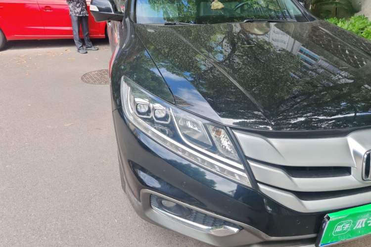 Used Honda Crosstour 2014 2.4L Luxury Edition Right Front Headlight