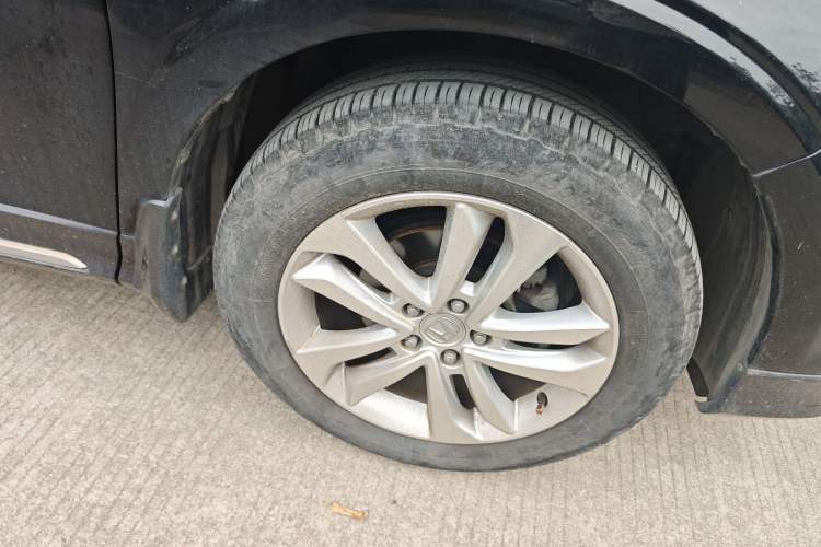 Used Honda Crosstour 2014 2.4L Luxury Edition Right Front Wheel Hub