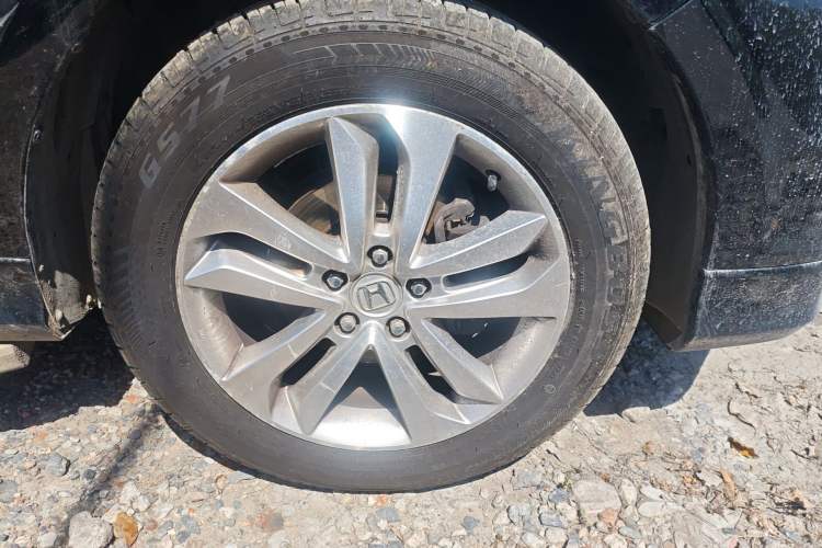 Used Honda Crosstour 2014 2.4L Luxury Edition Right Front Wheel Hub