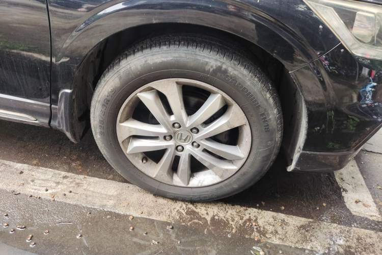 Used Honda Crosstour 2014 2.4L Luxury Edition Right Front Wheel Hub