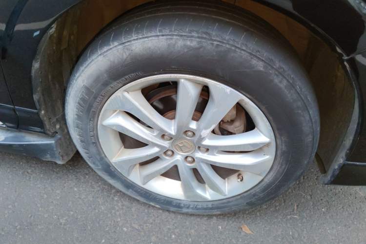 Used Honda Crosstour 2014 2.4L Luxury Edition Right Front Wheel Hub