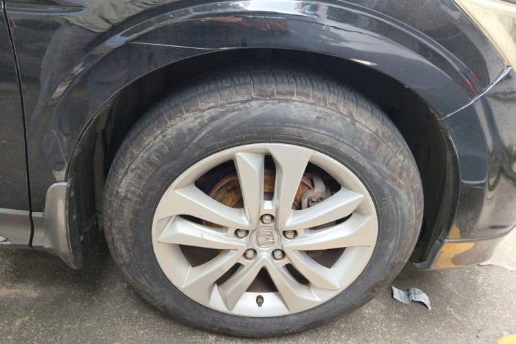 Used Honda Crosstour 2014 2.4L Luxury Edition Right Front Wheel Hub