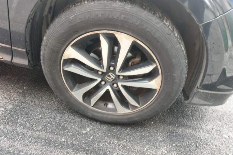 Used Honda Crosstour 2014 3.0L AWD Prestige Navigation Edition Right Front Wheel Hub