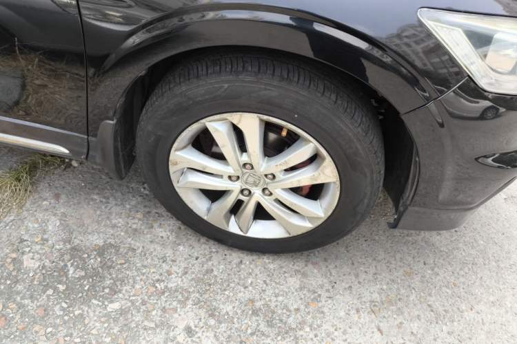 Used Honda Crosstour 2014 2.4L Luxury Edition Right Front Wheel Hub