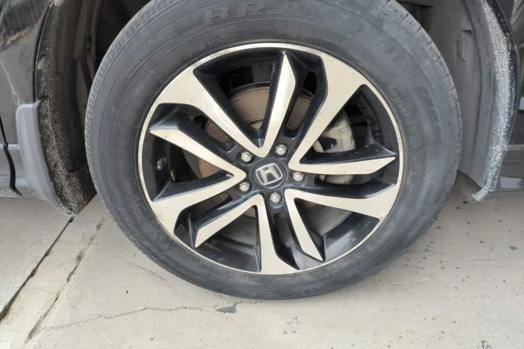 Used Honda Crosstour 2014 2.4L Luxury Edition Right Front Wheel Hub