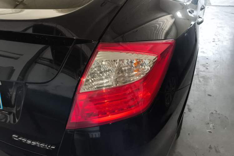 Used Honda Crosstour 2014 2.4L Luxury Edition Right Rear Taillight