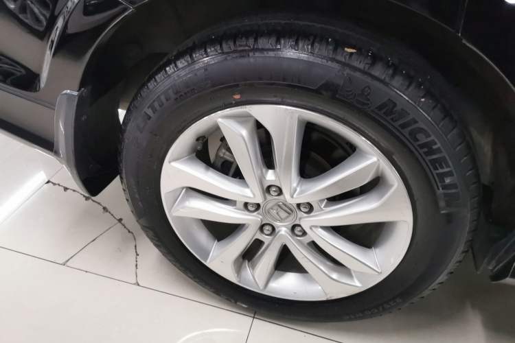 Used Honda Crosstour 2014 2.4L Luxury Edition Right Rear Wheel Hub
