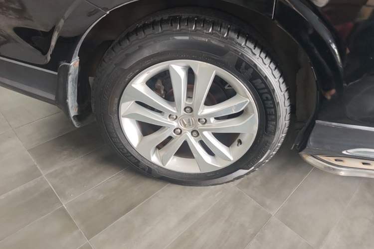 Used Honda Crosstour 2014 2.4L Luxury Edition Right Rear Wheel Hub