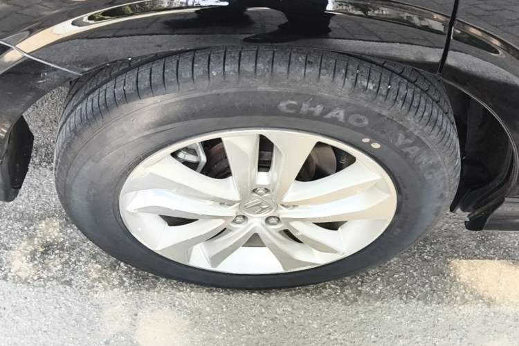 Used Honda Crosstour 2014 2.4L Luxury Edition Right Rear Wheel Hub