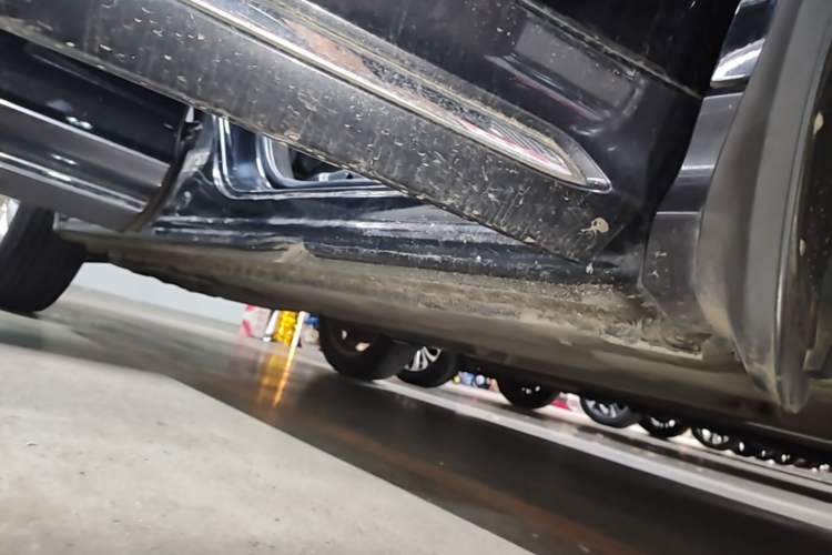 Used Honda Crosstour 2014 2.4L Luxury Edition Right Side Sill