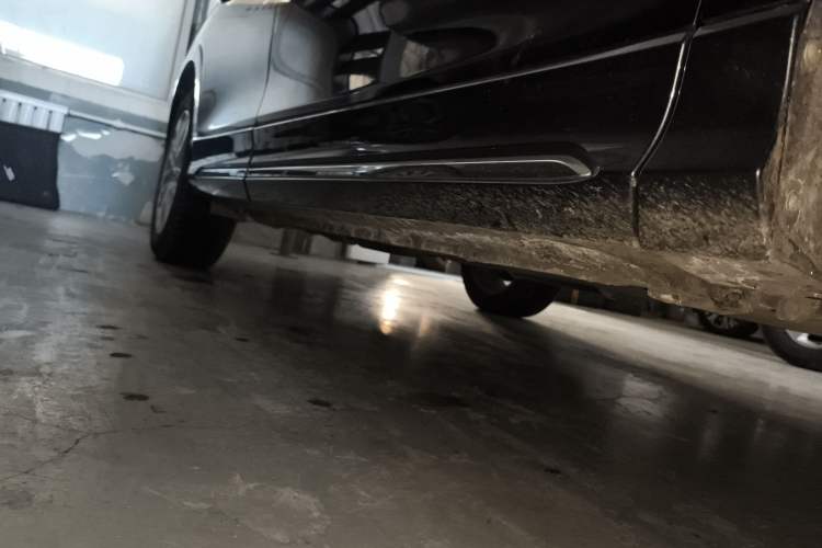 Used Honda Crosstour 2014 2.4L Luxury Edition Right Side Sill