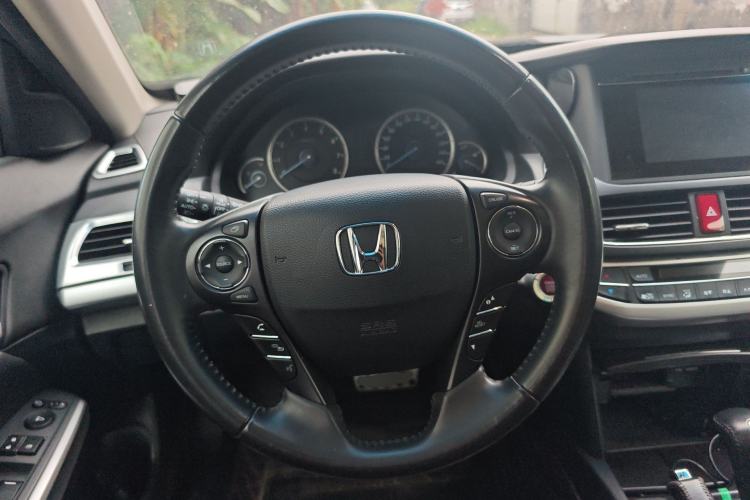 Used Honda Crosstour 2014 2.4L Luxury Edition Steering Wheel