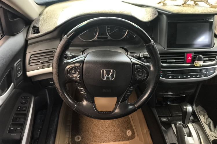 Used Honda Crosstour 2014 3.0L AWD Prestige Edition Steering Wheel
