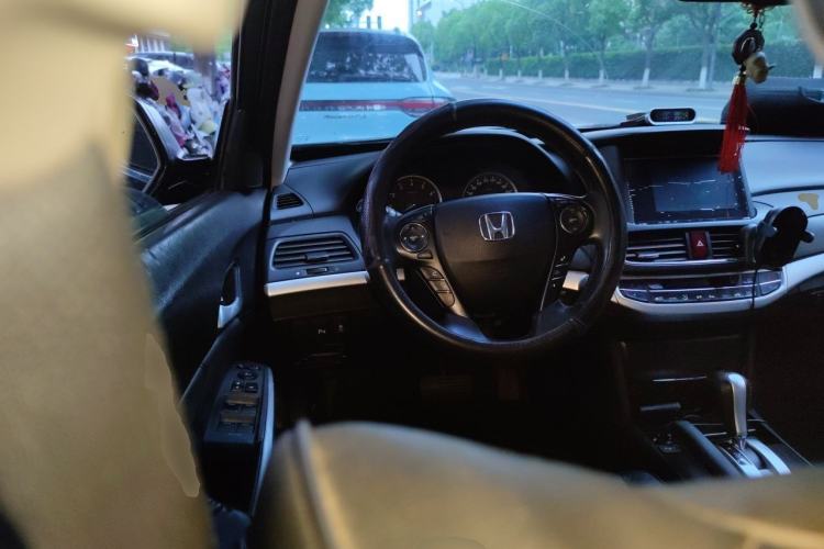 Used Honda Crosstour 2014 2.4L Luxury Edition Steering Wheel