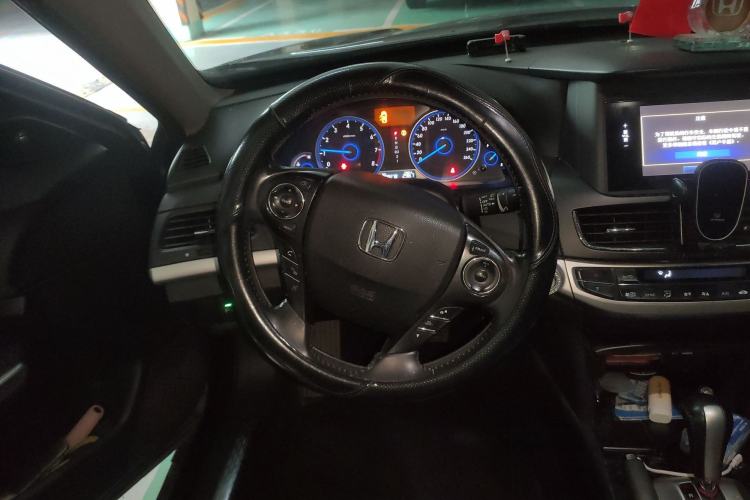 Used Honda Crosstour 2014 2.4L Luxury Edition Steering Wheel