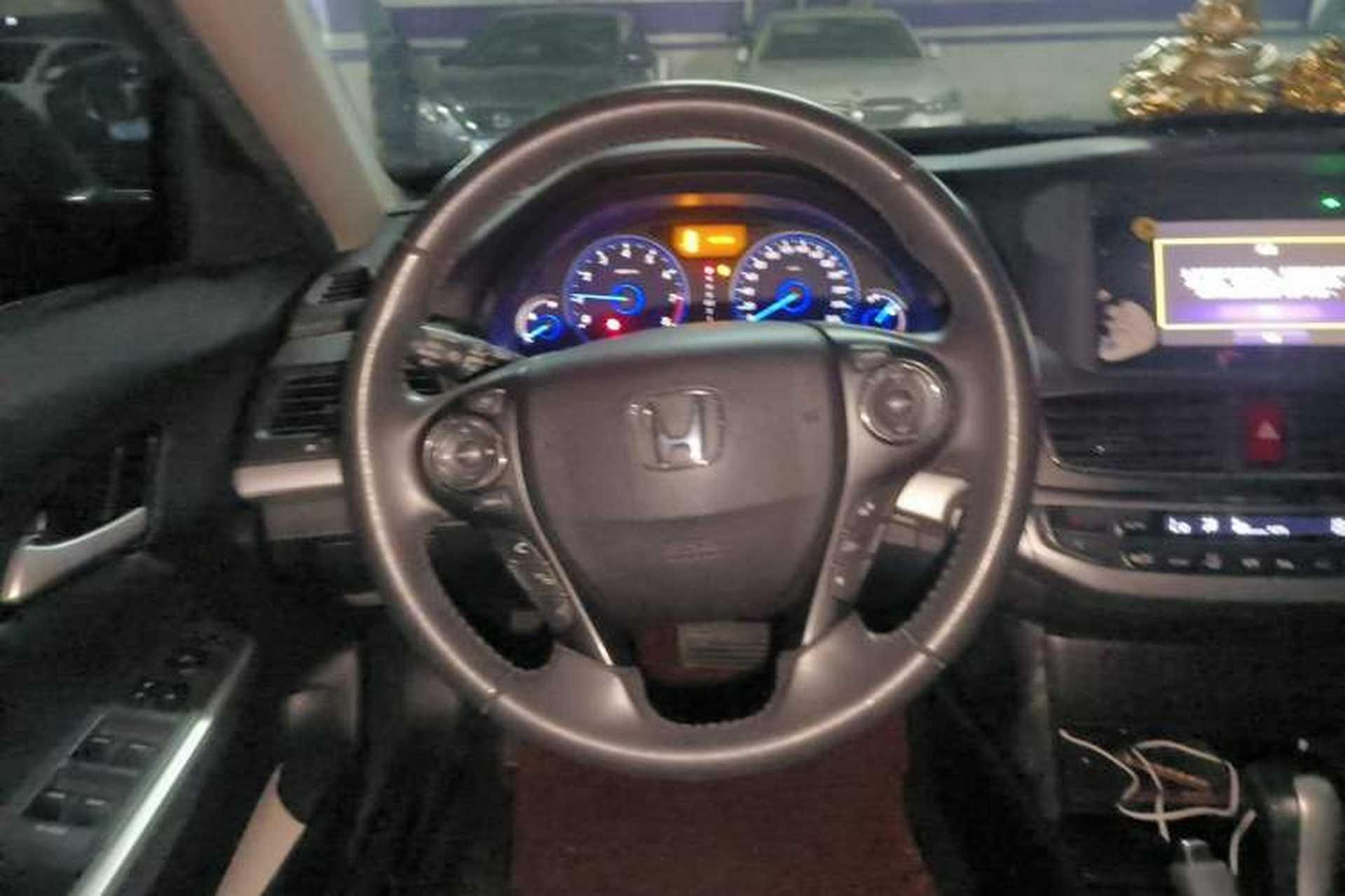 Used Honda Crosstour 2014 2.4L Luxury Edition Steering Wheel