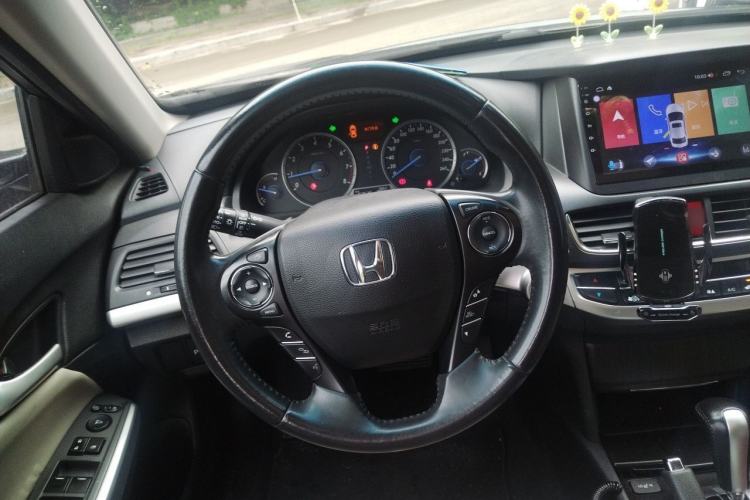 Used Honda Crosstour 2014 2.4L Luxury Edition Steering Wheel