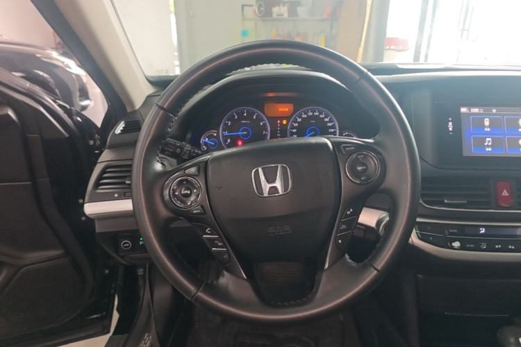 Used Honda Crosstour 2014 2.4L Luxury Edition Steering Wheel