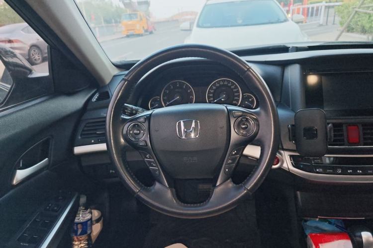 Used Honda Crosstour 2014 2.4L Luxury Edition Steering Wheel