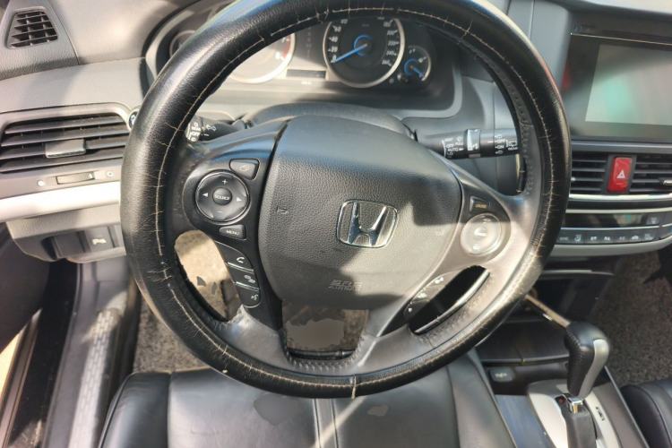 Used Honda Crosstour 2014 2.4L Luxury Edition Steering Wheel