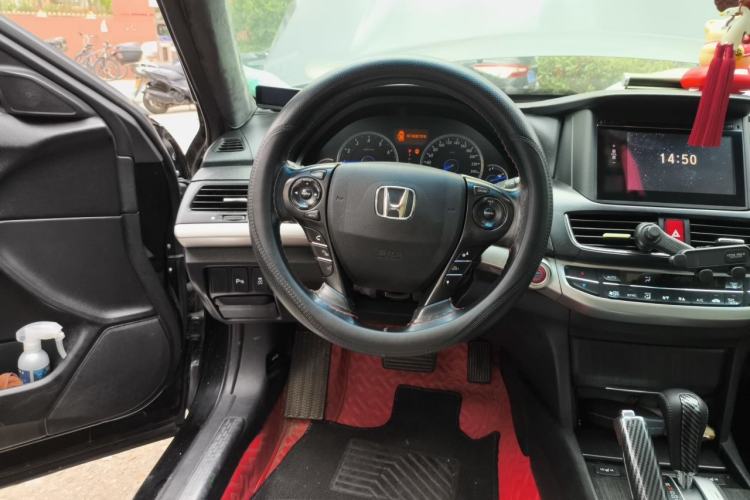 Used Honda Crosstour 2014 2.4L Luxury Edition Steering Wheel