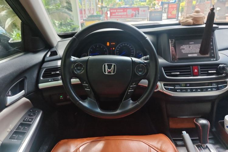 Used Honda Crosstour 2014 2.4L Luxury Edition Steering Wheel