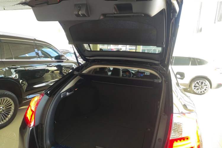 Used Honda Crosstour 2014 2.4L Luxury Edition Trunk