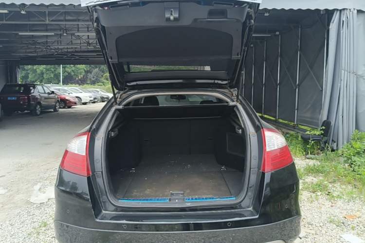 Used Honda Crosstour 2014 2.4L Luxury Navigation Edition Trunk