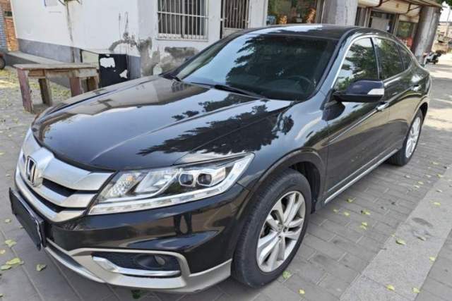 Used Honda Crosstour 2014 2.4L Luxury Edition