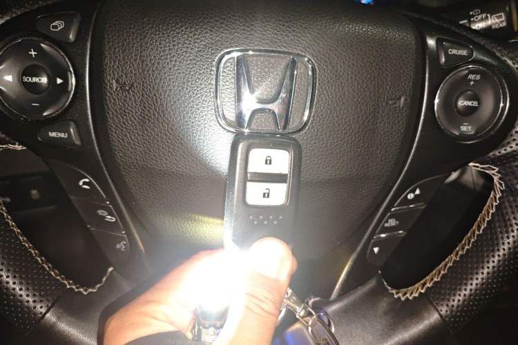Used Honda Crosstour 2014 2.4L Luxury Edition Vehicle Key