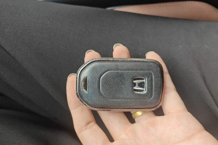 Used Honda Crosstour 2014 3.0L AWD Prestige Edition Vehicle Key