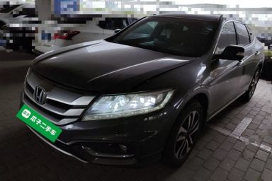 Used Honda Crosstour 2014 2.4L Luxury Navigation Edition