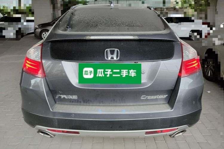 Used Honda Crosstour 2014 2.4L Luxury Navigation Edition Rear