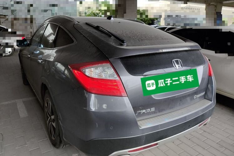 Used Honda Crosstour 2014 2.4L Luxury Navigation Edition Rear Left 45 Deg