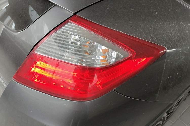 Used Honda Crosstour 2014 2.4L Luxury Navigation Edition Right Rear Taillight
