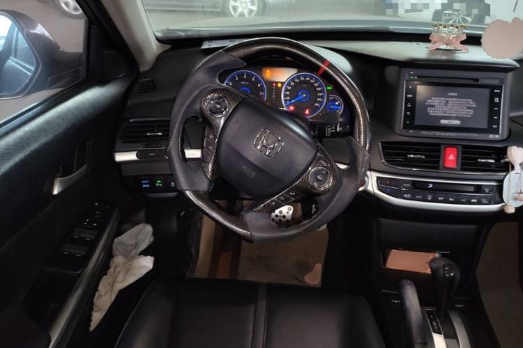 Used Honda Crosstour 2014 2.4L Luxury Navigation Edition Steering Wheel