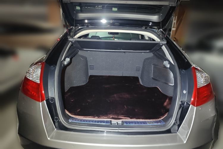 Used Honda Crosstour 2014 2.4L Luxury Edition Trunk