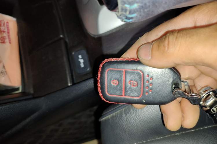 Used Honda Crosstour 2014 2.4L Luxury Navigation Edition Vehicle Key