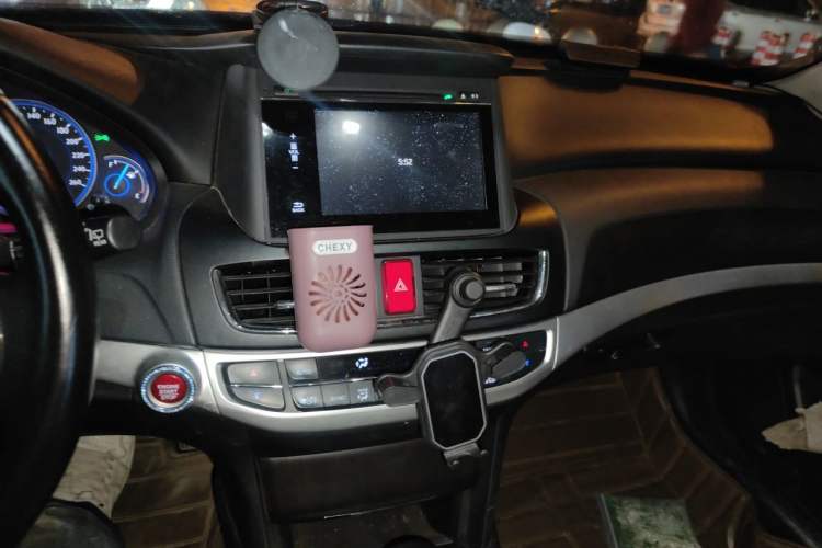 Used Honda Crosstour 2014 2.4L Luxury Edition Audio And AC Panel