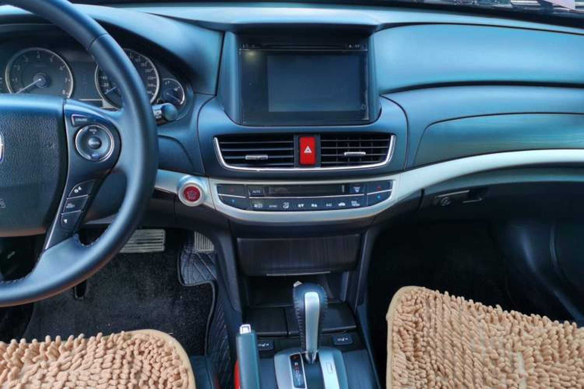 Used Honda Crosstour 2014 2.4L Luxury Edition Audio And AC Panel
