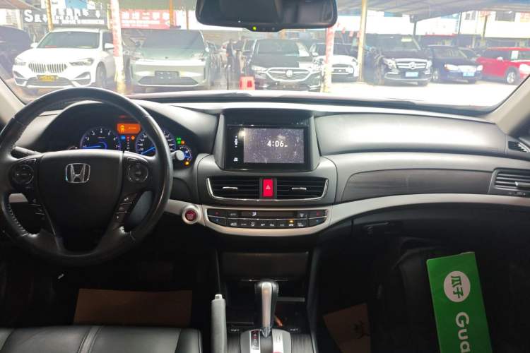 Used Honda Crosstour 2014 2.4L Luxury Edition Audio And AC Panel
