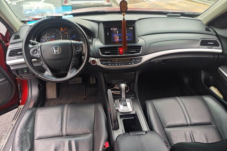 Used Honda Crosstour 2014 2.4L Luxury Edition Center Console