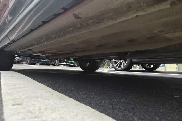 Used Honda Crosstour 2014 2.4L Luxury Edition Chassis Front Right