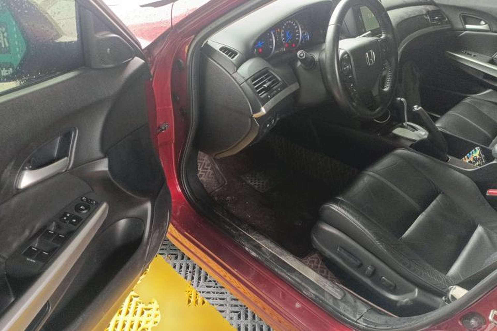 Used Honda Crosstour 2014 2.4L Luxury Edition Driver Seat